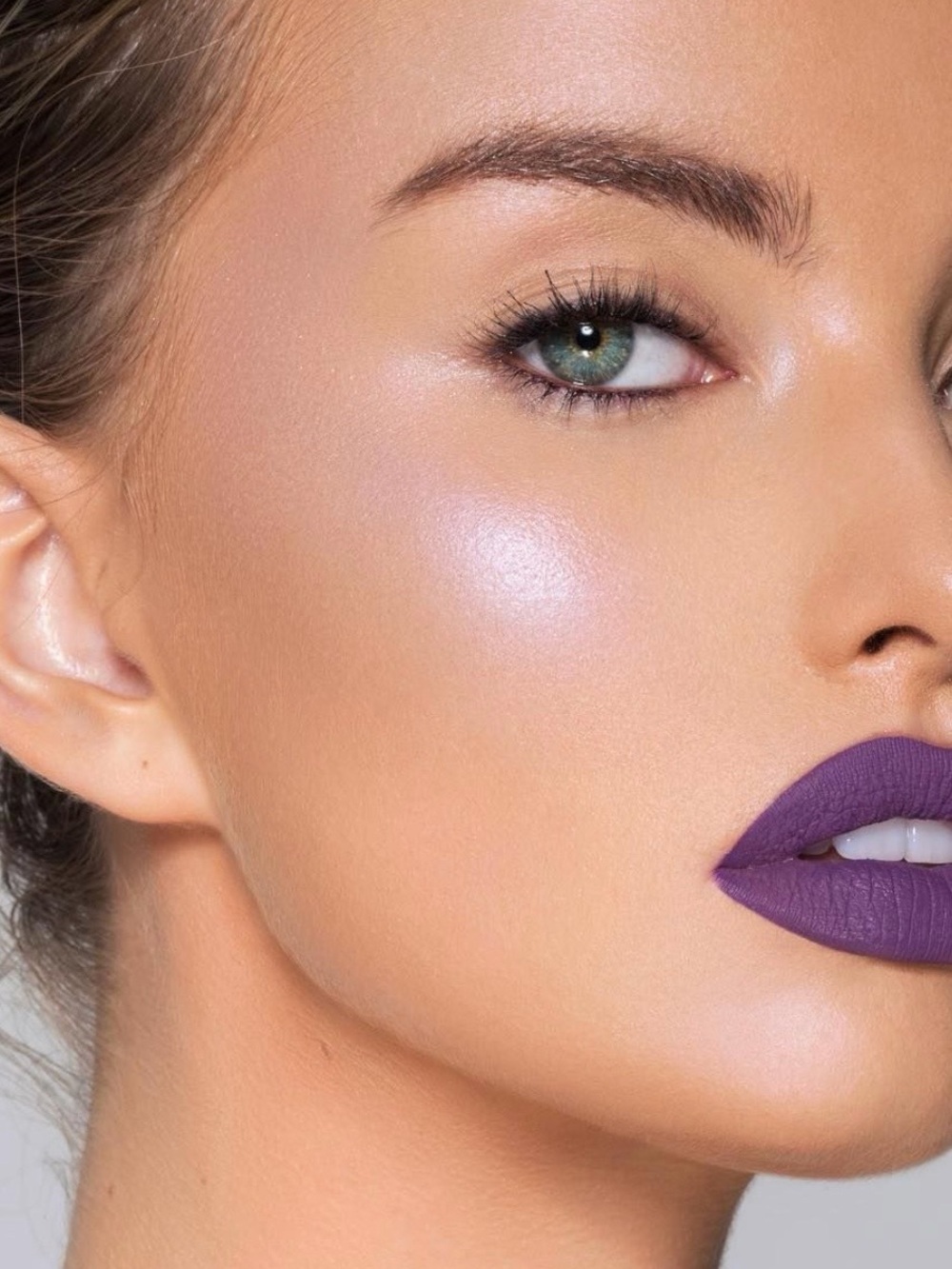NEW Kylie Cosmetics Loose Powder Highlighter in Wisteria Limited Edition